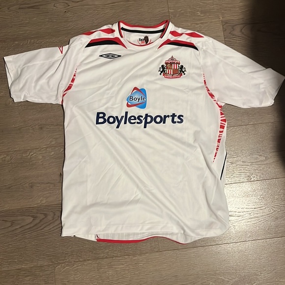 Two Sunderland Umbro jerseys - Picture 6 of 7